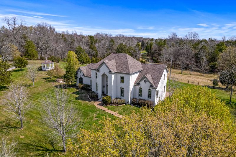 6864 Comstock Rd, College Grove, TN 37046