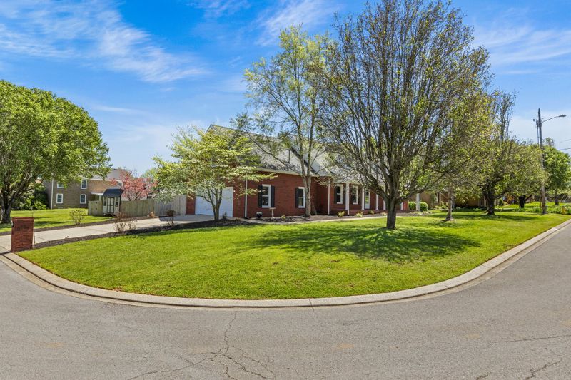 324 Castlemere Ct, Murfreesboro, TN 37130