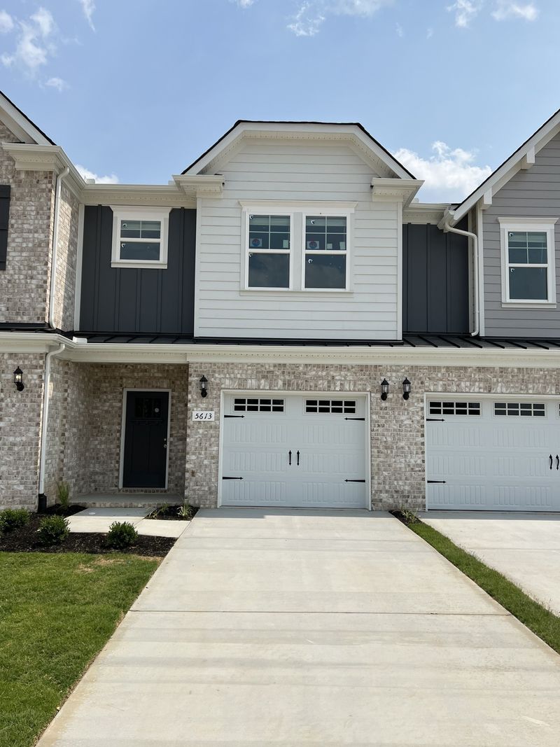 5706 Cloverwood Dr, Murfreesboro, TN 37128