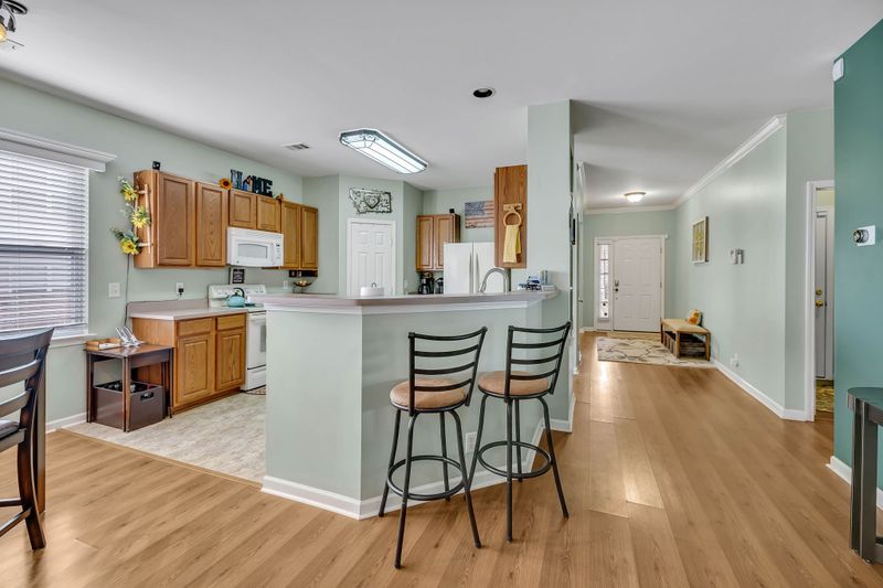 304 Deep Woods Cir, Nashville, TN 37214