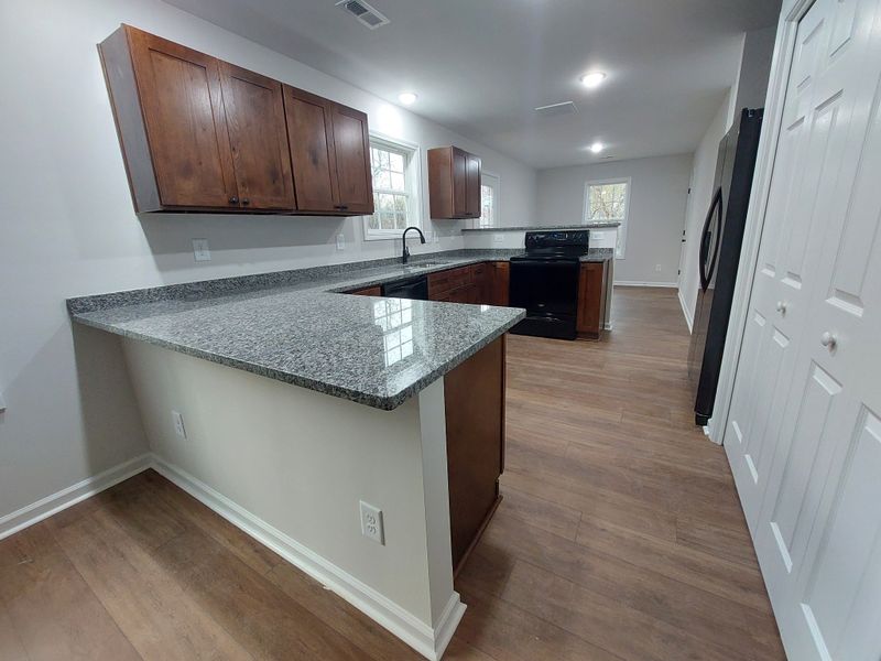 130 W 1st St, Columbia, TN 38401
