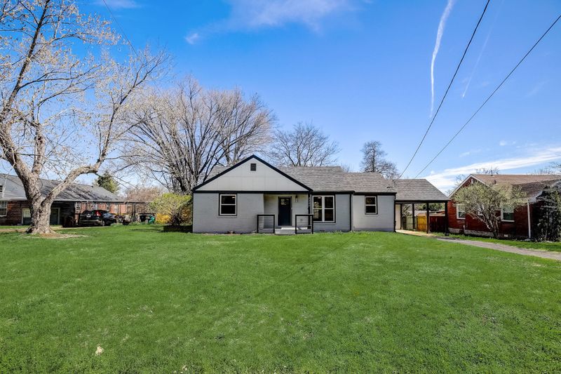 2227 Ravenwood Dr, Nashville, TN 37216