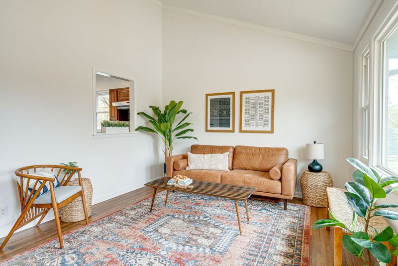 3304A Curtis St, Nashville, TN 37218