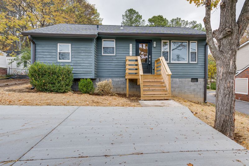 3304A Curtis St, Nashville, TN 37218