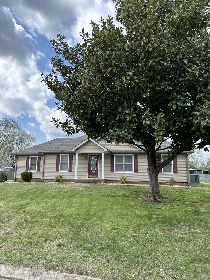 1806 Peartree Ct, Murfreesboro, TN 37128