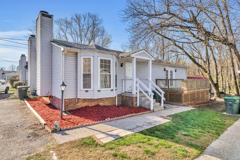 3035 Casa Dr, Nashville, TN 37214