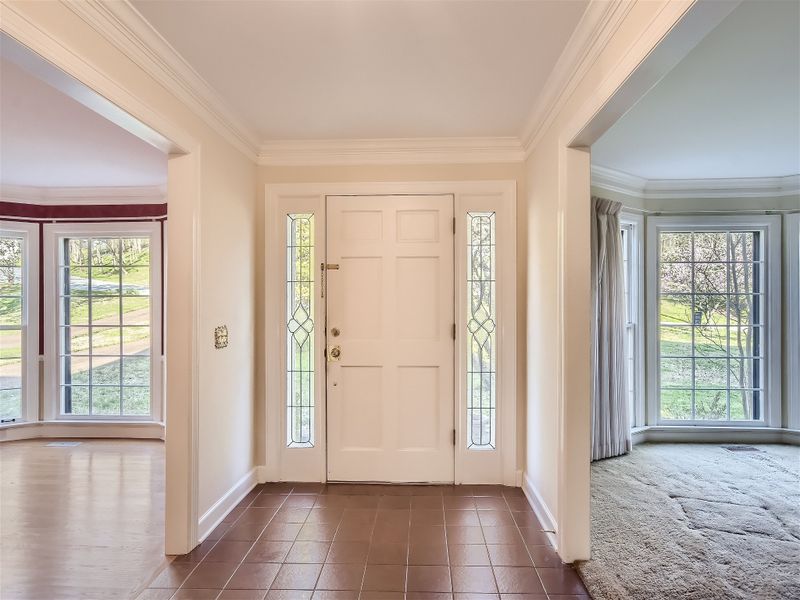 4631 Mountain View Dr, Nashville, TN 37215