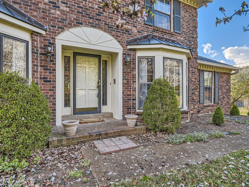 4631 Mountain View Dr, Nashville, TN 37215