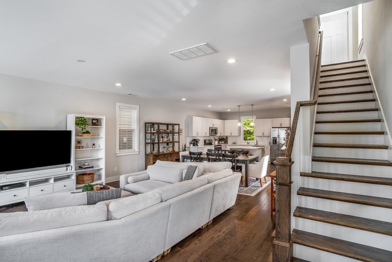712 Mill Creek Meadow Dr, Nashville, TN 37214