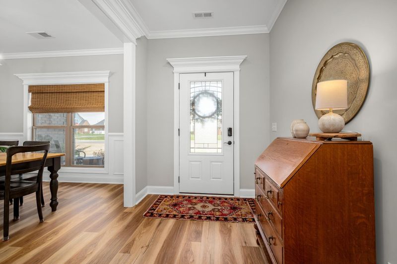 1704 Dayflower Dr, Murfreesboro, TN 37130