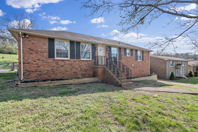 513 Amalie Ct, Nashville, TN 37211