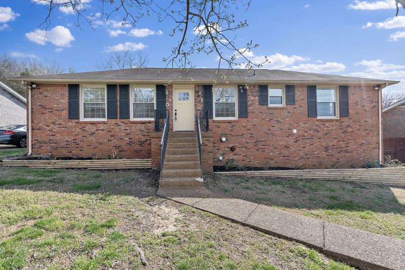 513 Amalie Ct, Nashville, TN 37211