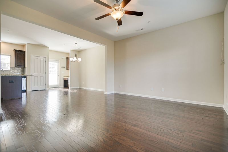 204 Oldbury Ln, Spring Hill, TN 37174