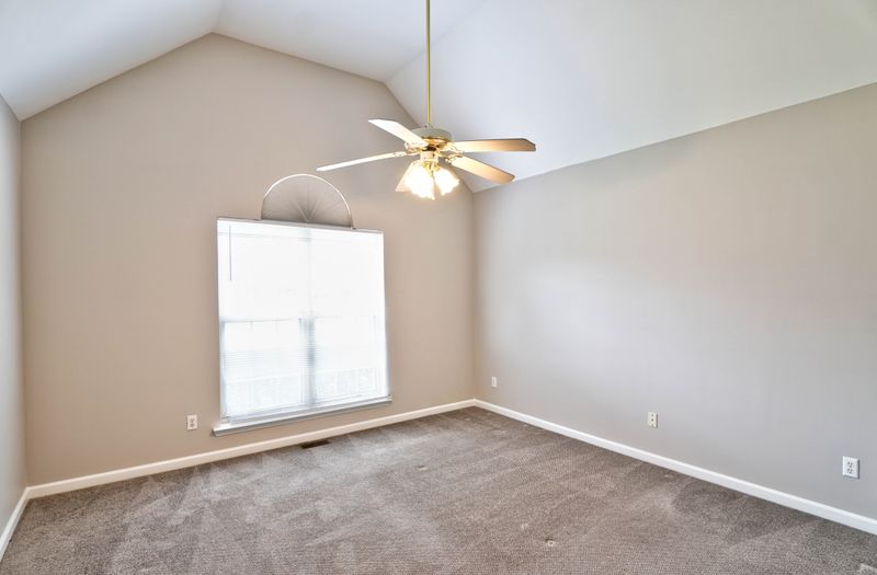 323 Kirtley Ct, Murfreesboro, TN 37130