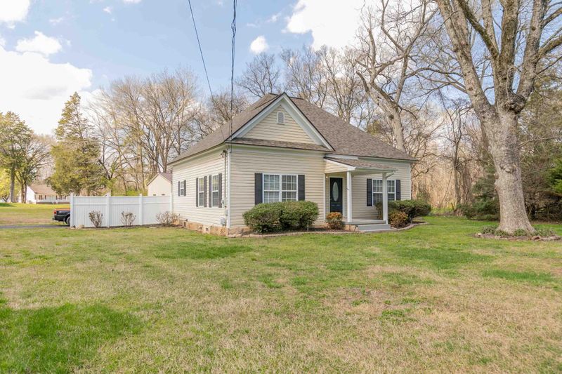 16 Sherry Ct, Chickamauga, GA 30707