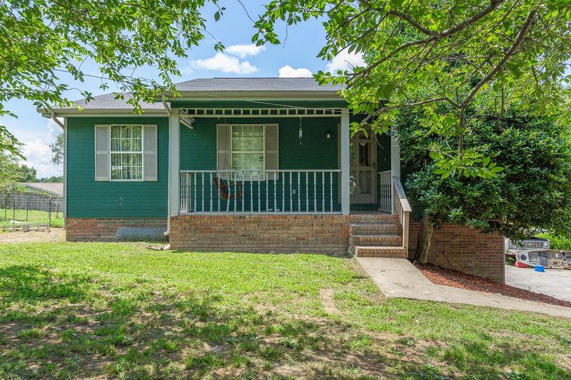 1183 Grand Center Rd, Chickamauga, GA 30707