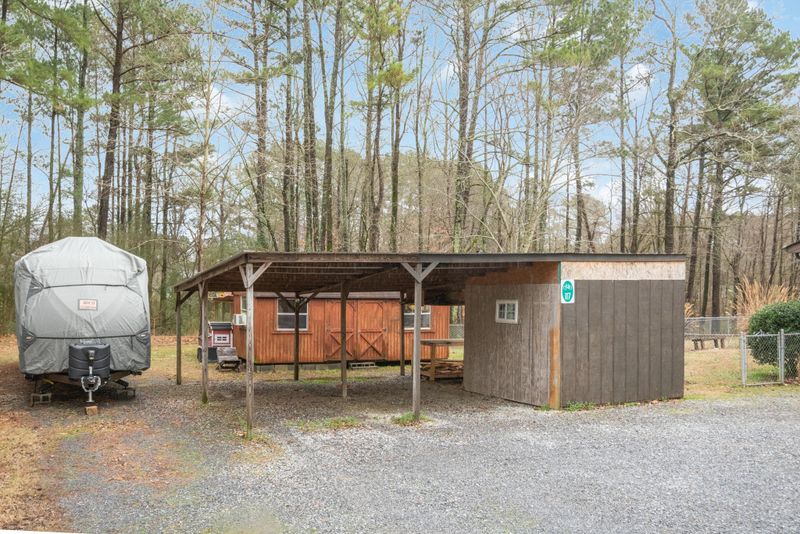 117 Ballew Rd, Tunnel Hill, GA 30755