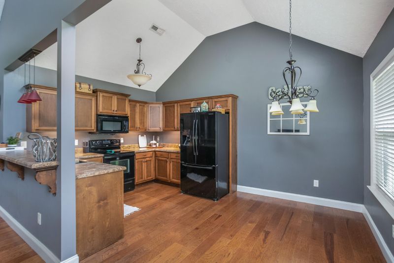 75 Southern Dr, Ringgold, GA 30736
