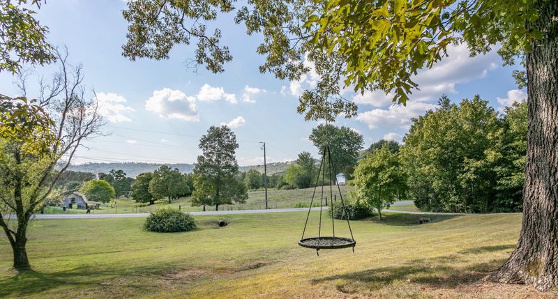 4030 Slygo Rd, Trenton, GA 30752