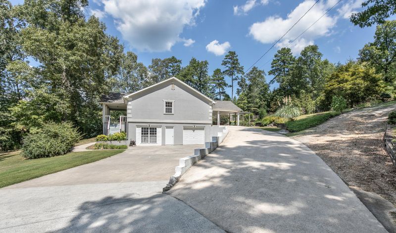 4030 Slygo Rd, Trenton, GA 30752