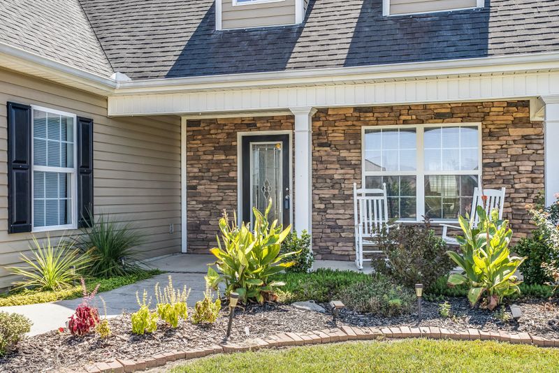 39 Sunrise Dr, Rossville, GA 30741