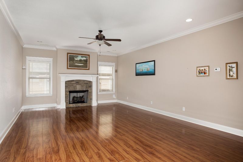 163 Tradewind Dr, Fort Oglethorpe, GA 30742