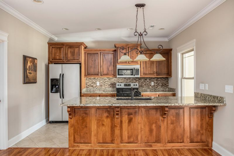 163 Tradewind Dr, Fort Oglethorpe, GA 30742