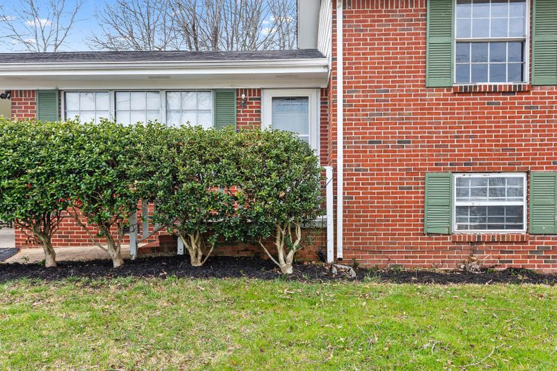 75 Joan Dr, Ringgold, GA 30736