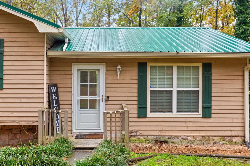 723 Larkwood Dr, Tunnel Hill, GA 30755