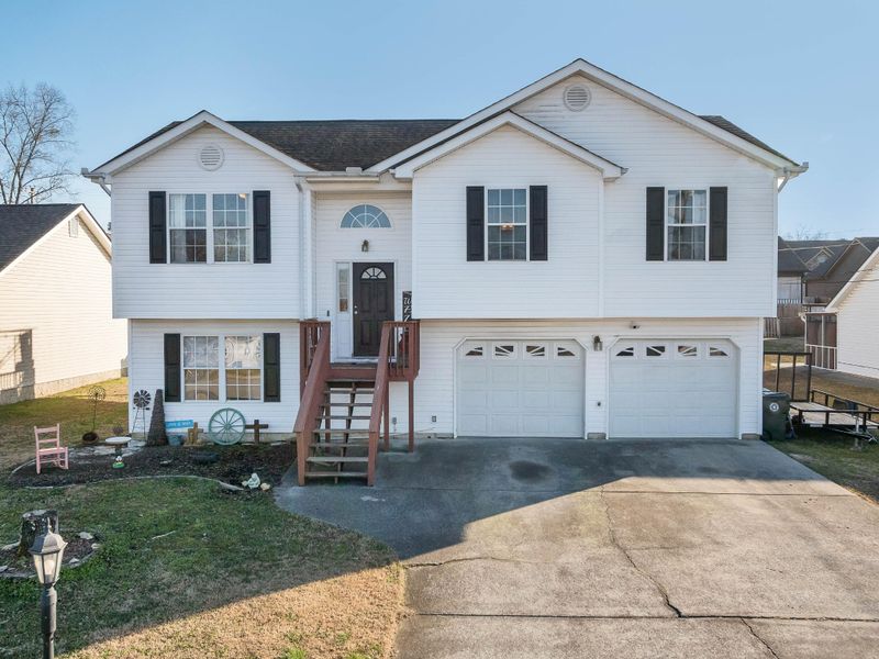 764 Colony Cir, Fort Oglethorpe, GA 30742