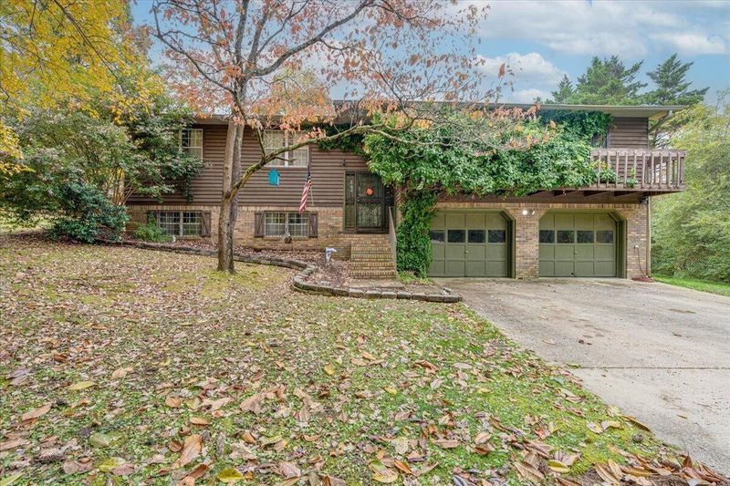 86 E Sharon Cir, Ringgold, GA 30736
