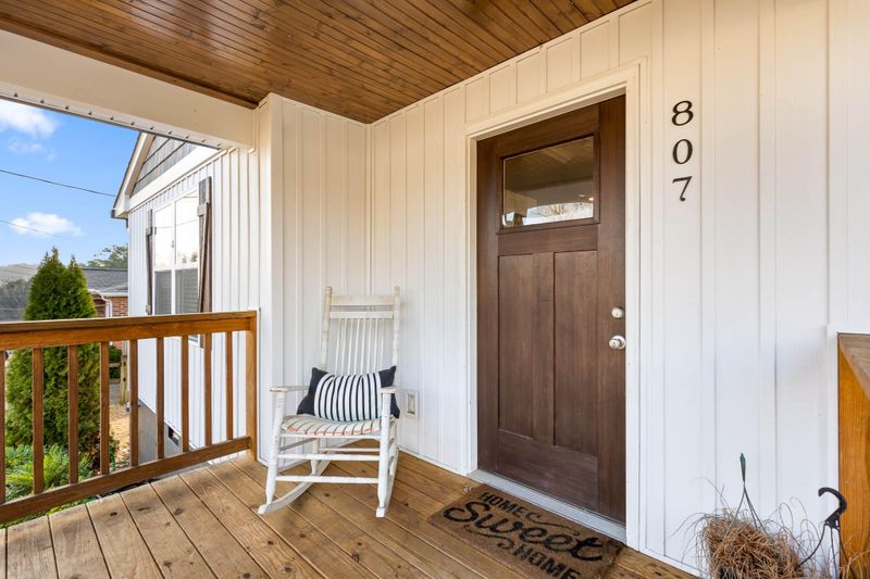 807 Forrest Rd, Rossville, GA 30741