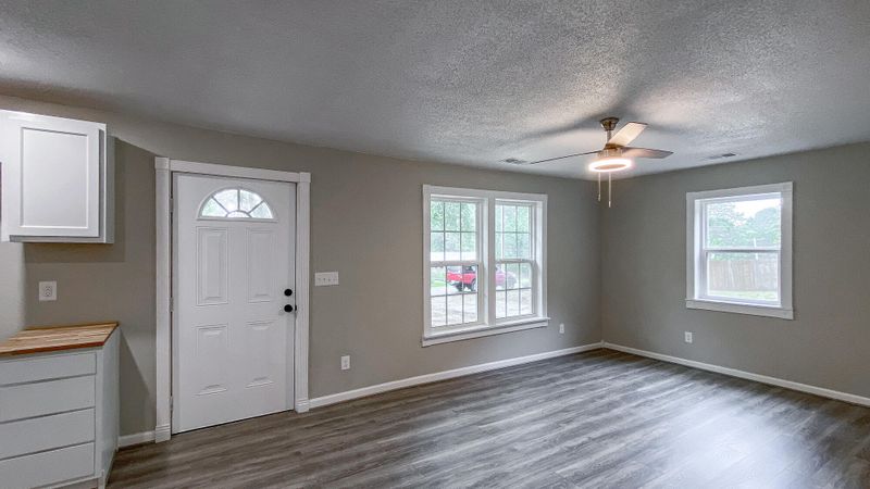 99 Ovie Dr, La Fayette, GA 30728