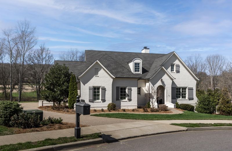 6702 Hastings Ln, Franklin, TN 37069
