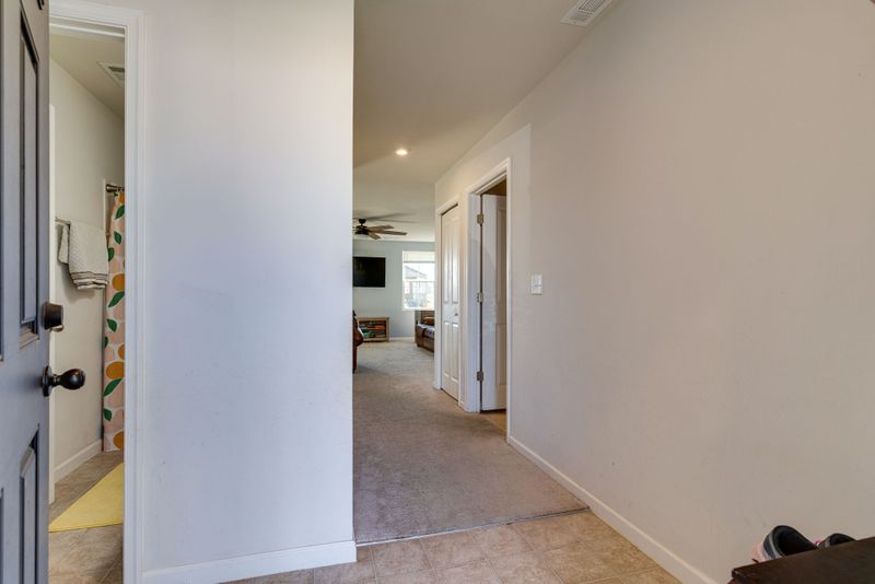 2024 Brokeshire Dr, White House, TN 37188