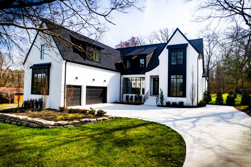 712 Shawnee Dr, Nashville, TN 37205