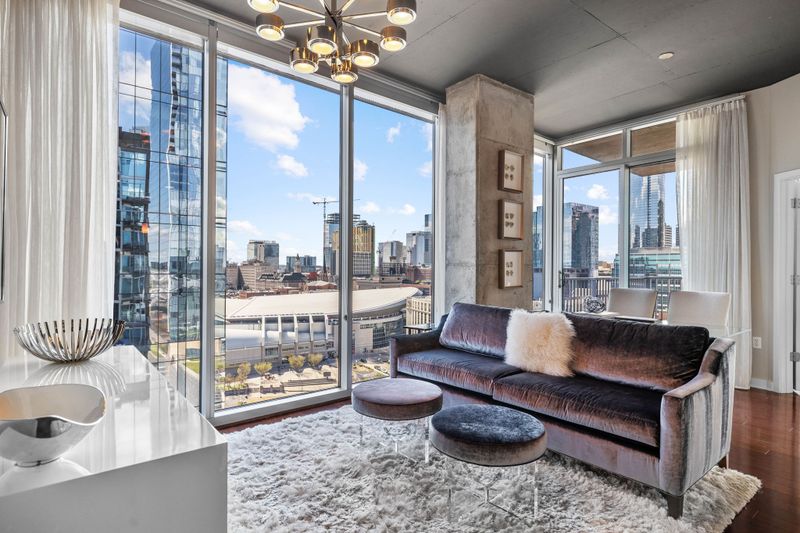 301 Demonbreun St #1703, Nashville, TN 37201