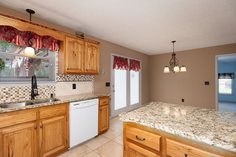 1082 Kathryn Rd, Mount Juliet, TN 37122