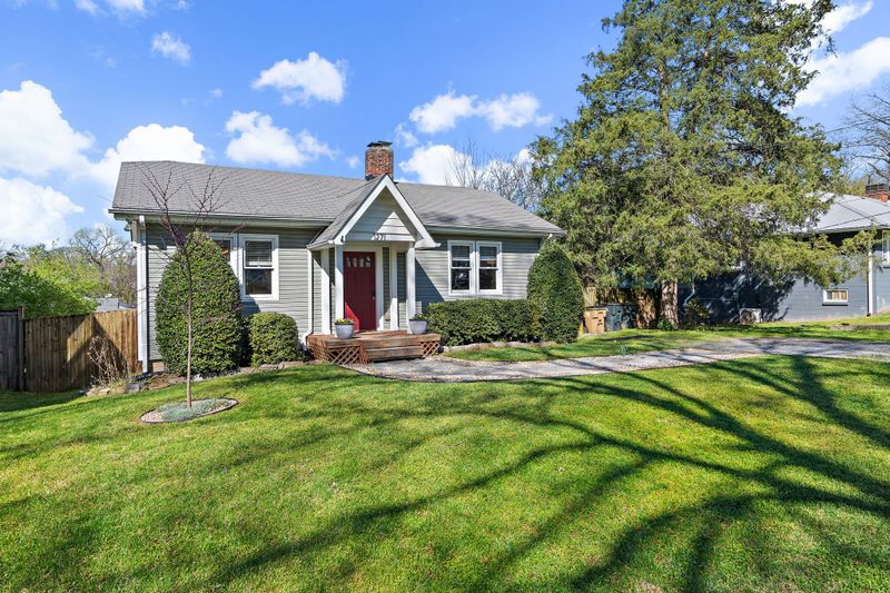 1271 Kenmore Pl, Nashville, TN 37216