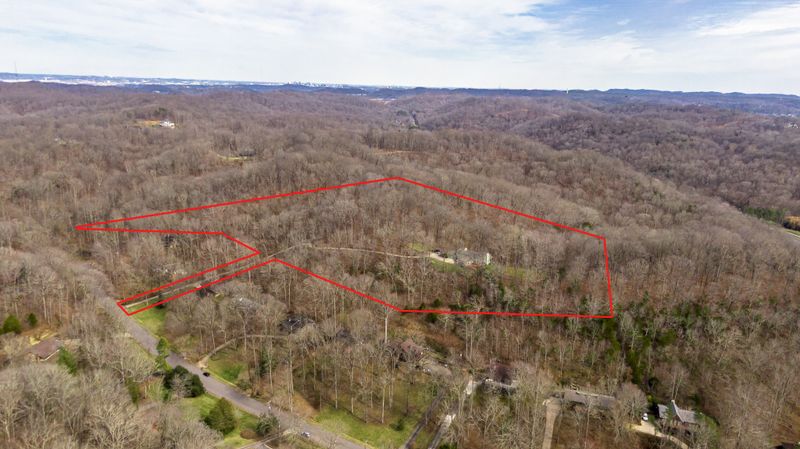 7453 Huntwick Trl, Nashville, TN 37221