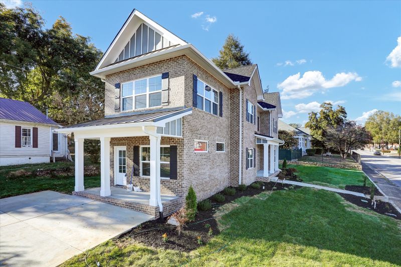 804 Grove St, Loudon, TN 37774
