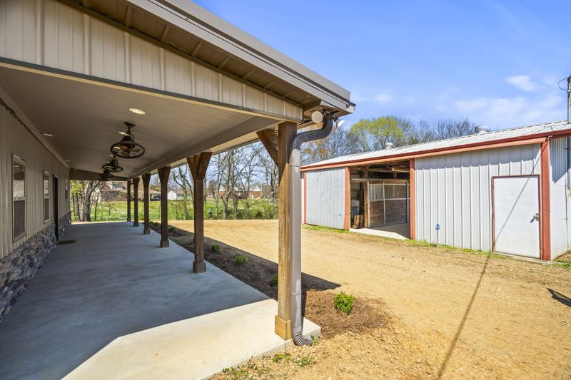 368 Ranch Rd, Portland, TN 37148