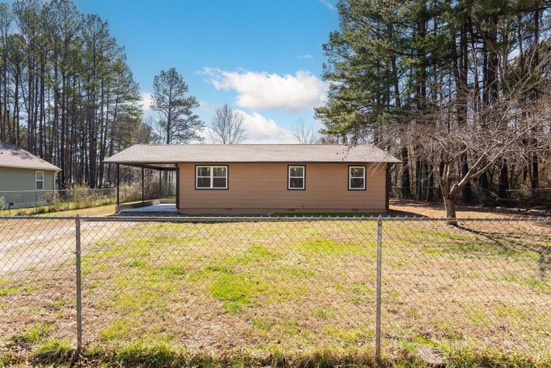 208 Yardley Ln, Tunnel Hill, GA 30755