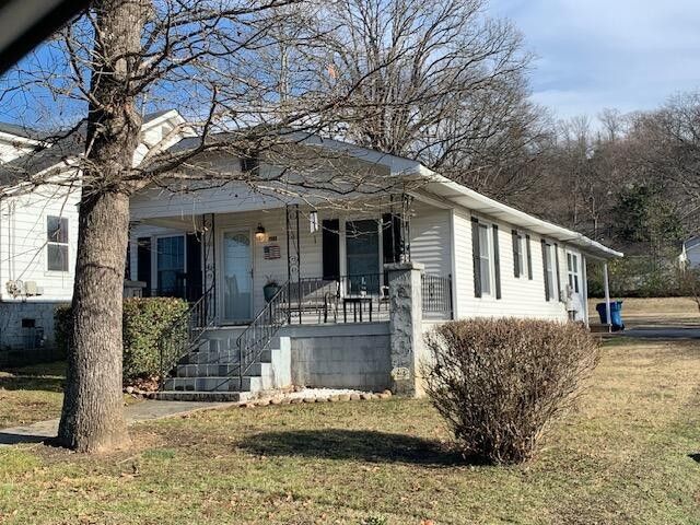 416 Richmond Ave, Rossville, GA 30741