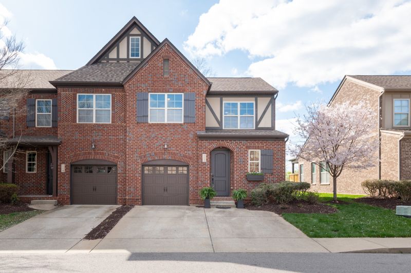 112 Ambassador Private Cir, Hendersonville, TN 37075