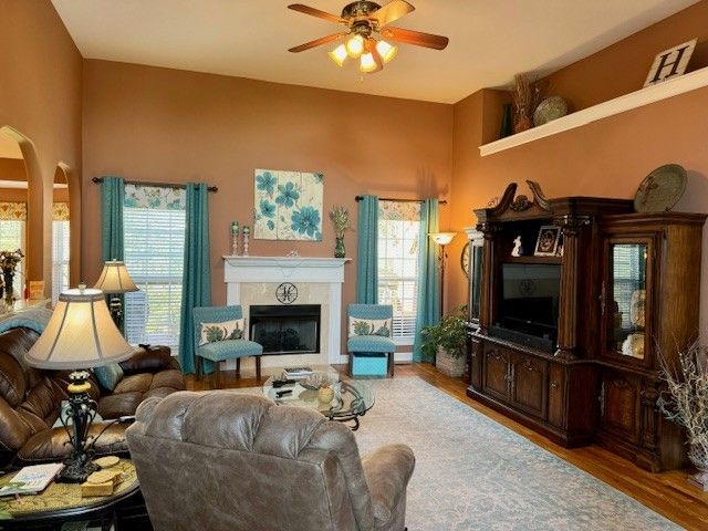 1214 Horseshoe Cv, Mount Juliet, TN 37122