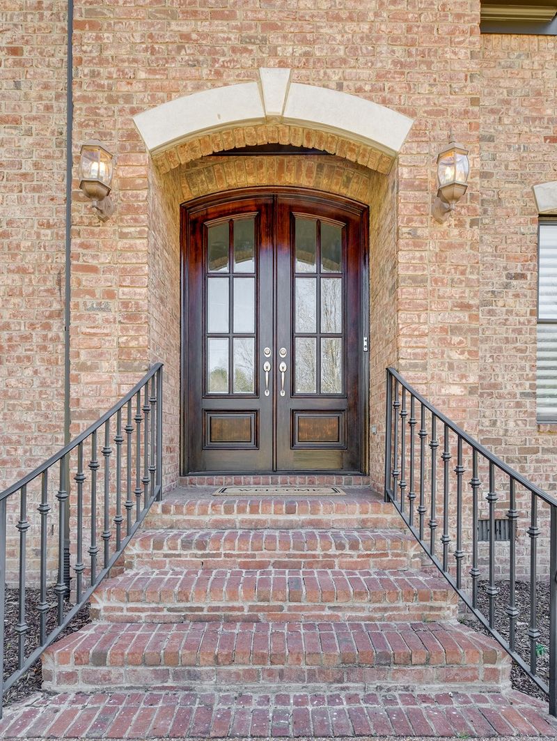 4644 Benton Smith Rd, Nashville, TN 37215
