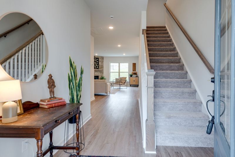 153 Macy Dr, Hendersonville, TN 37075