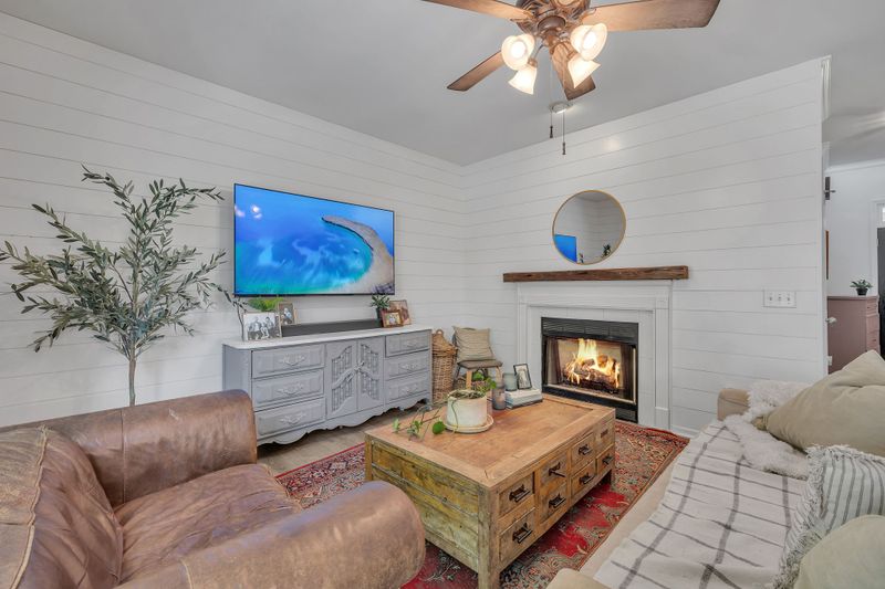 305 Spring Pl, Nashville, TN 37221