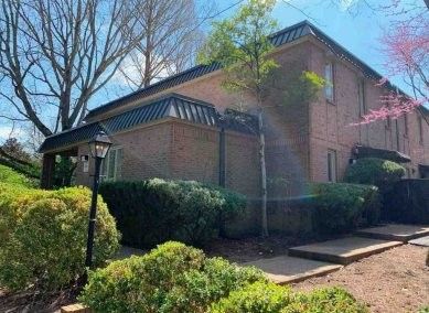 698 Timber Ln, Nashville, TN 37215